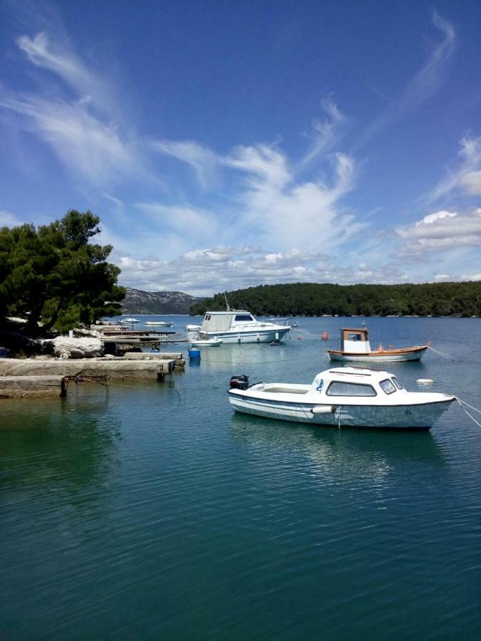 Apartman Knapic Koromačno Esterno foto