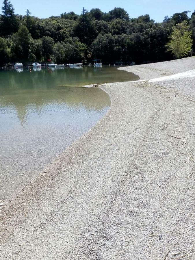 Apartman Knapic Koromačno Esterno foto